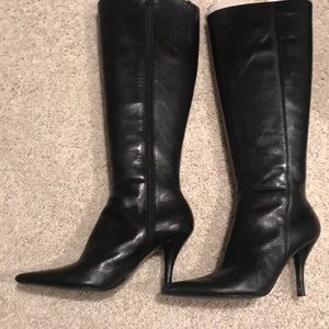 Very nice black leather boots